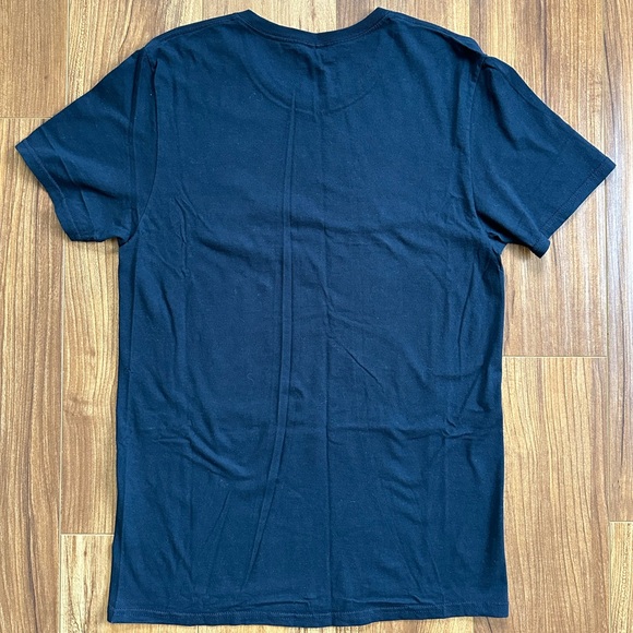 Netflix Black Mirror Episode Icons Men’s Medium T Shirt - Picture 4 of 6